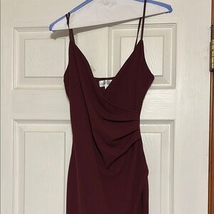 Elegant Burgundy Dress size Medium (fits like 3/4) worn once